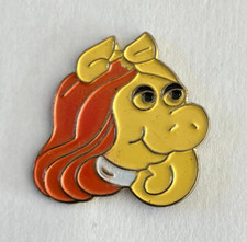 73 - Pin's RARE PEGGY LA COCHONNE DU MUPPET SHOW