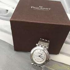 PEQUIGNET 4220437 Moorea Date