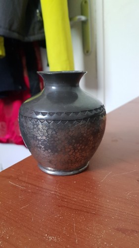 Vase étain martelé - étain, rené