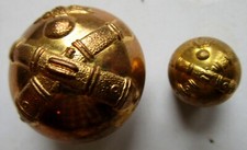 Suisse rare lot de 2 boutons en métal doré de l'artillerie de l'armée Suisse 