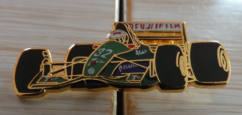 Pin formula one jordan - pin's,