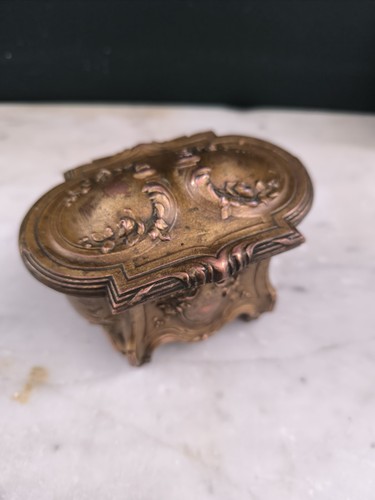 Ancien coffret bijoux - À,