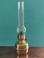 Ancienne lampe à pétrole en cuivre hauteur 35 cm