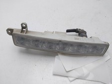 9677409380 feu avant droit