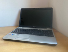 PC Ordinateur Portable Vintage Toshiba 15,6" AMD Non testé