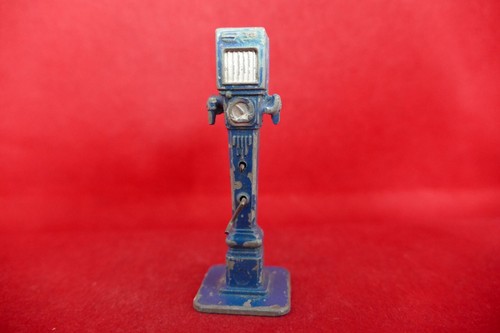 Dinky toys pompe essence - à,