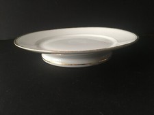 ASSIETTE SUR PIED EN