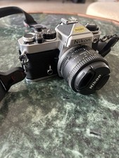APPAREIL PHOTO NIKON FE + OBJECTIF NIKKOR AF 50MM 1.8