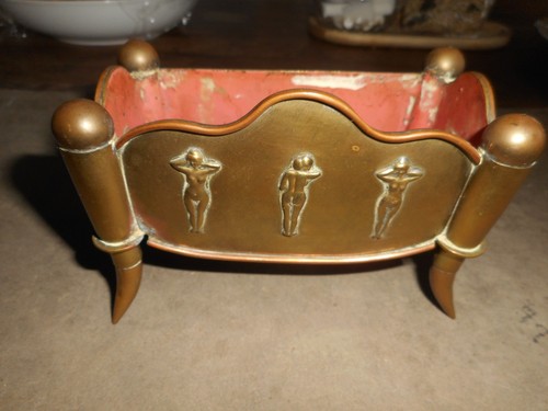 Objet trancher poilu - de,