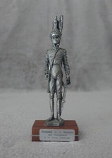 LES ETAINS DU PRINCE Trompette du 4 e rgt des cuirassiers à la livrée impériale