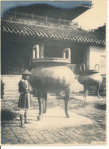 Indochine hué 1924 une - indochine, urne