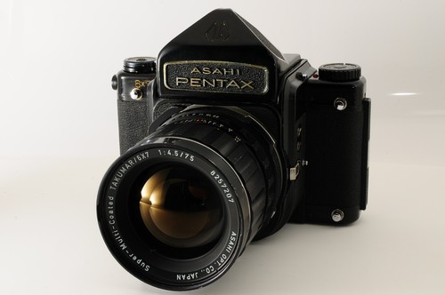 Near mint pentax 6x7 - mint], 67