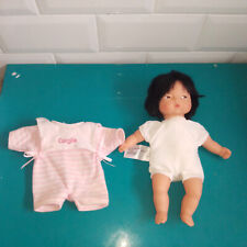 24092310 Poupée Corolle asiatique minis calins barboteuse
