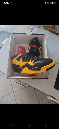 Air jordan baskets pour - 4, rm