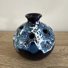 Pique Fleurs Style Vallauris Lave Bleu Et Blanc Signé Gourdon 