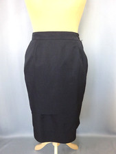Jolie Jupe noir style tailleur