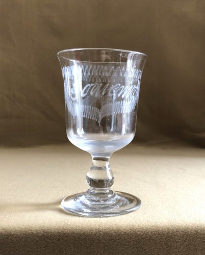 Ancien verre pied - ancien, souvenir
