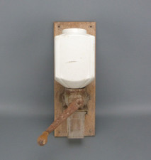 Ancien moulin à café murale