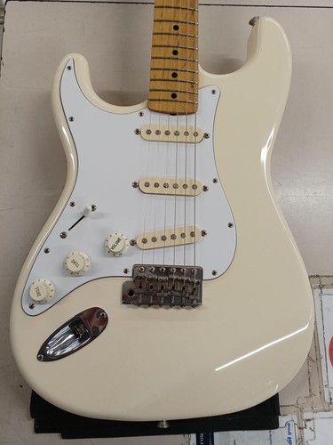 Guitare électrique fender - guitare,