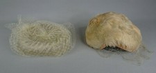 2 chapeaux anciens femme