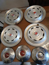 Lot d'Enjoliveur de Simca aronde P60