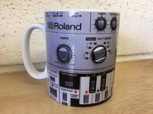 Tasse synthétiseur analogique - synthétiseur,