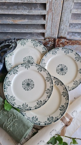 Anciennes assiettes plates - 4,