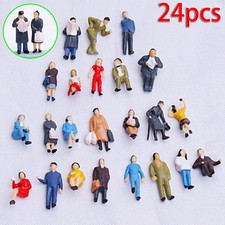 24 pi��ces figurines