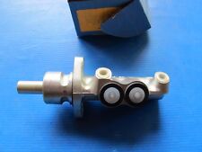 Maître-cylindre de freins