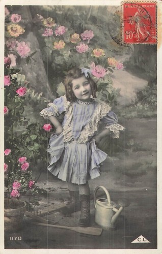 Petite fille arrosoir - fille,