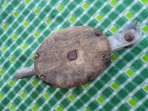 Ancienne poulie bois bateau - poulie,