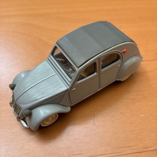 Citroen 2cv dinky - dinky, diecast