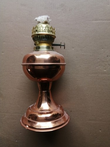 Une lampe petrole en - une,