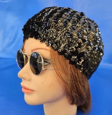 NEUF BÉRET NOIR SEQUINS SCINTILLANTS BORD ÉLASTIQUE PETITE TAILLE