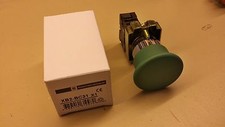 Bouton poussoir Telemecanique