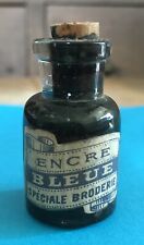 Ancienne Bouteille D’encre Spéciale Broderie Bleue Collection