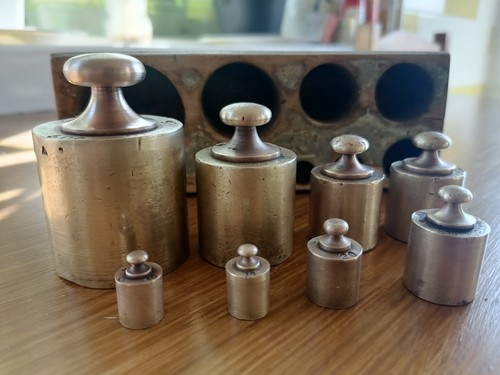 Ancienne boîte poids pour - boîte,
