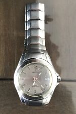 Montre festina water resist 100 mètres pile neuve