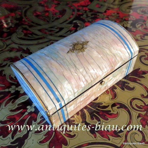 Boite marqueterie nacre - de,