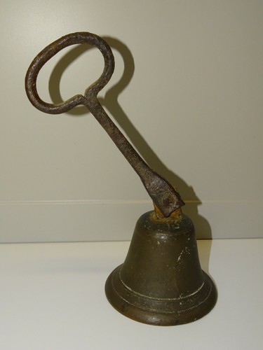 Ancienne cloche main bronze - cloche,