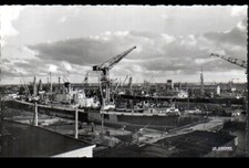 LE HAVRE (76) GRUE & BATEAU en CALE seche période 1950-1960