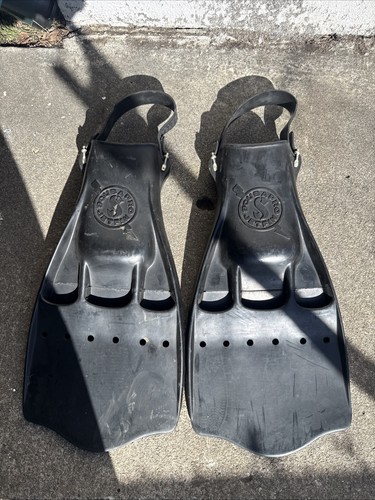 Scubapro jet fin vented design - scubapro,