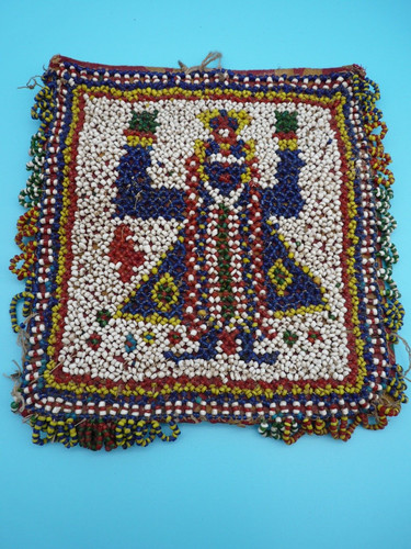 Ancien tissu brodé perles - ancien,