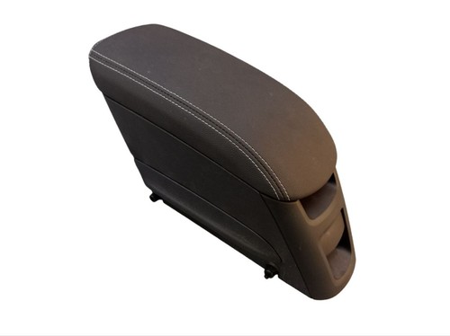 Accoudoir avant droit console - avant,