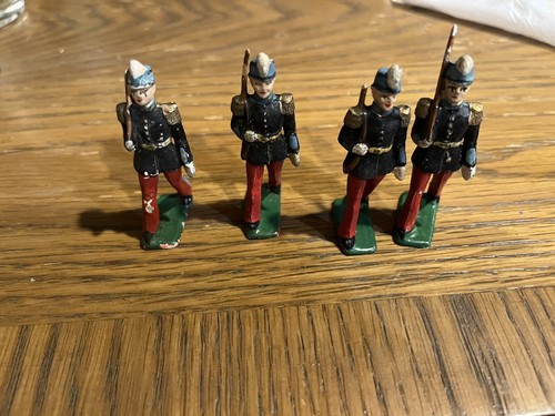 Starlux french guard the - at,