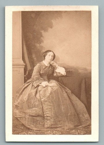 Cdv 1860 femme noblesse - 1860, la