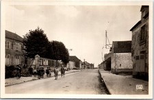 45 SOUGY - la grande rue, route de chevilly.