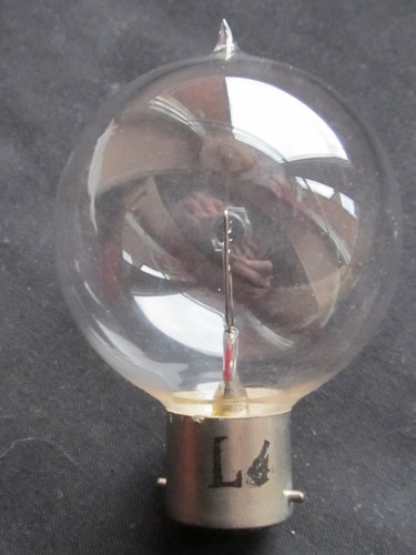 Ancienne ampoule cinéma - ancienne,