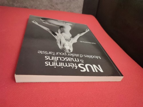 Nus féminins masculins - féminins,