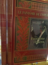 2 VOLUMES Voyages